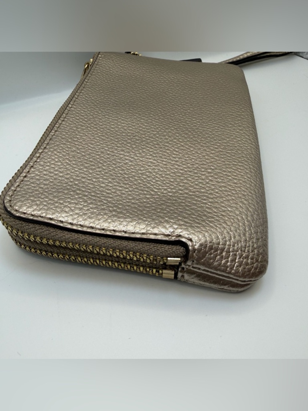 Coach Metallic Gold Pebbled Leather Double Zip Wristlet Pouch Wallet Clutch GUC - Picture 4 of 12